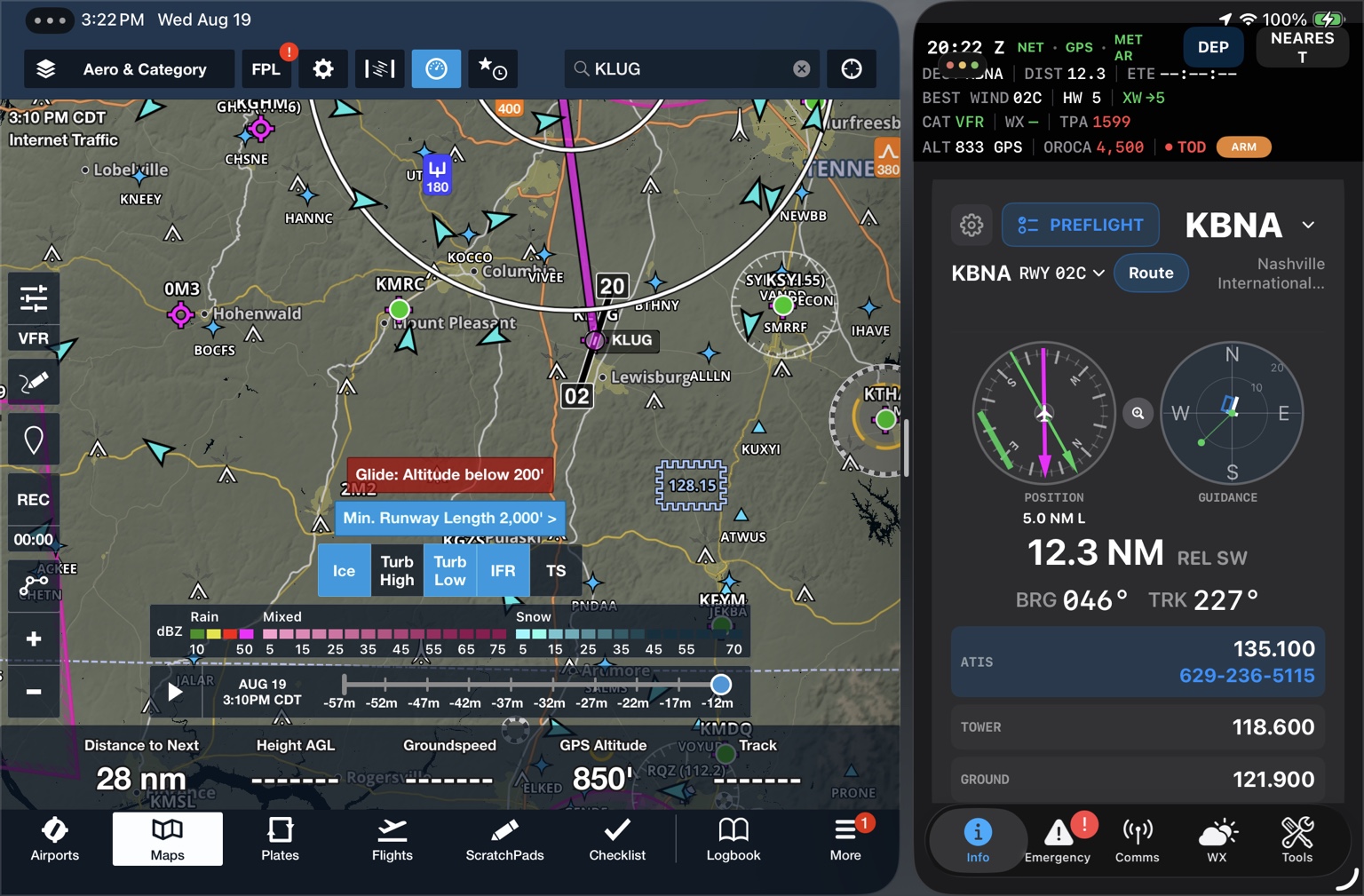 Flight Cue running side by side with an EFB on iPad